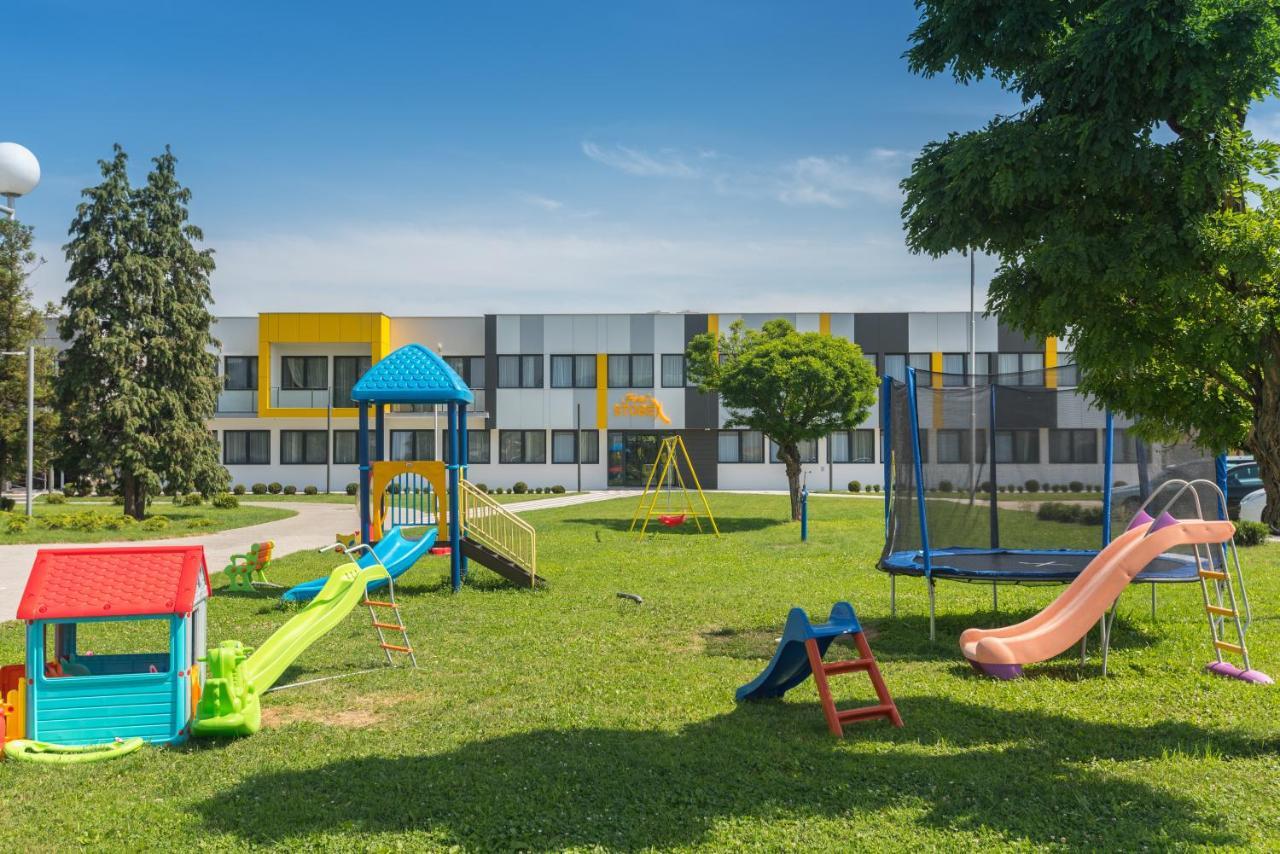 Hotel Stobex Loznica Dış mekan fotoğraf