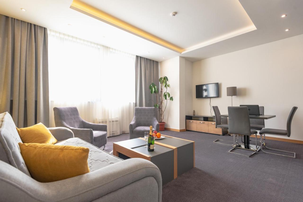 Hotel Stobex Loznica Dış mekan fotoğraf