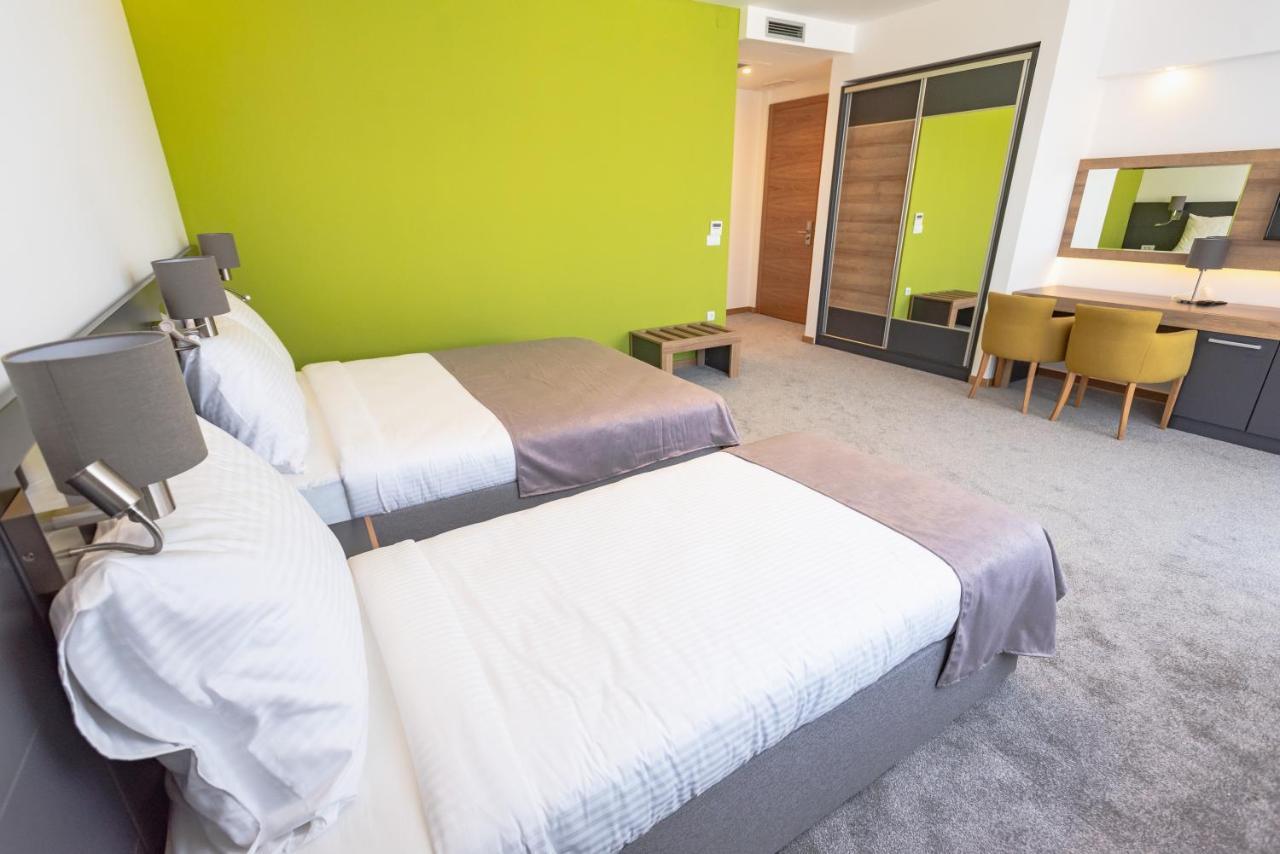 Hotel Stobex Loznica Oda fotoğraf